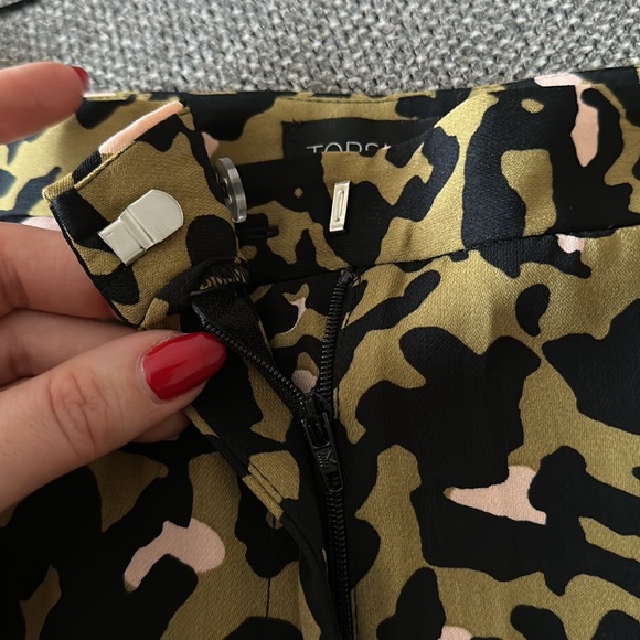 Topshop Shorts - Picture 3 of 4